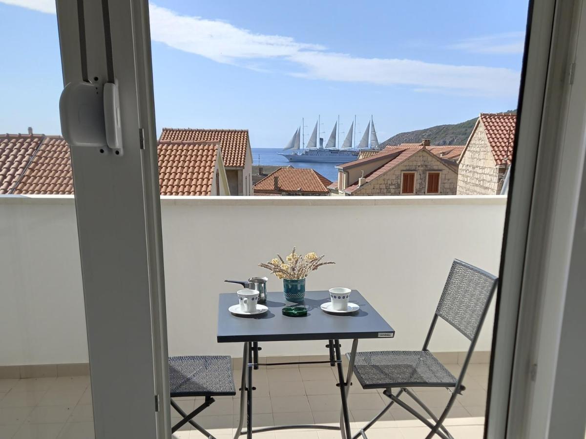 Apartments Nona Draga Komiza Ngoại thất bức ảnh