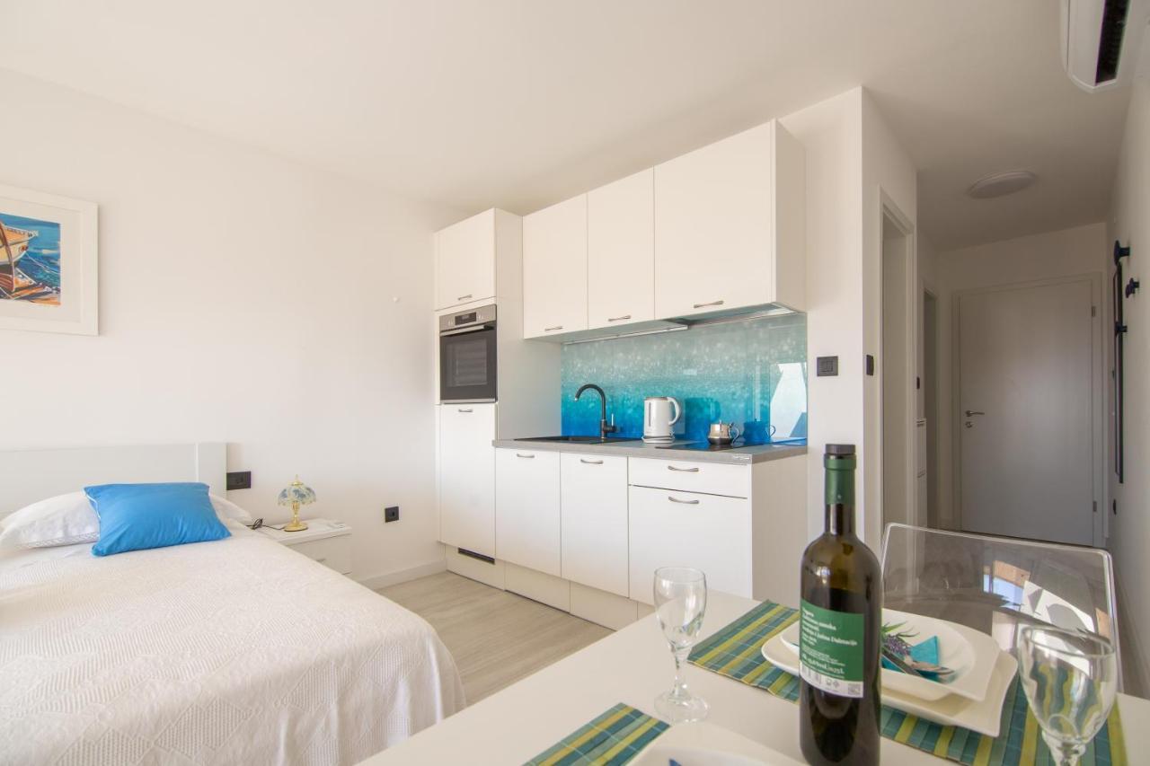 Apartments Nona Draga Komiza Ngoại thất bức ảnh