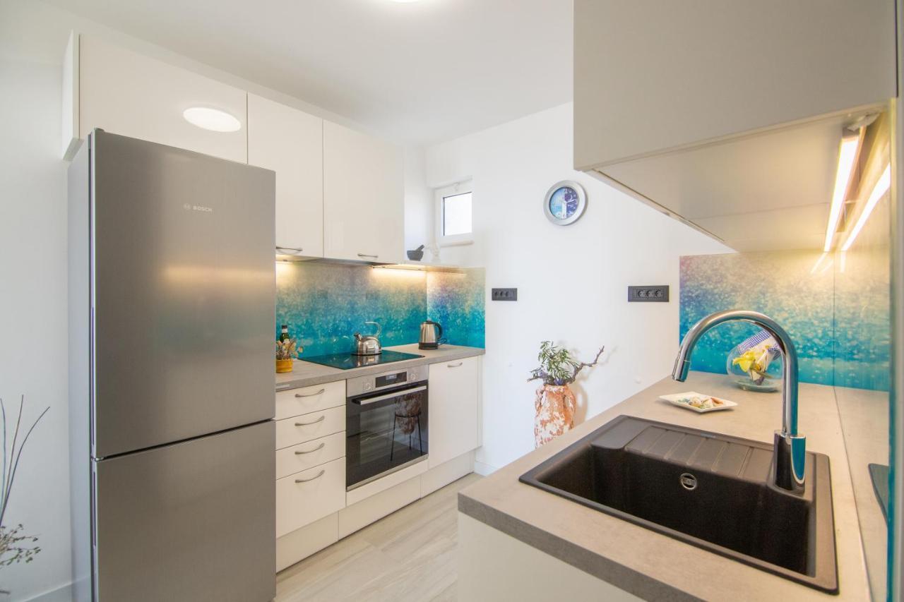 Apartments Nona Draga Komiza Ngoại thất bức ảnh