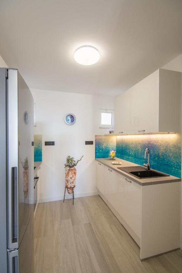 Apartments Nona Draga Komiza Ngoại thất bức ảnh